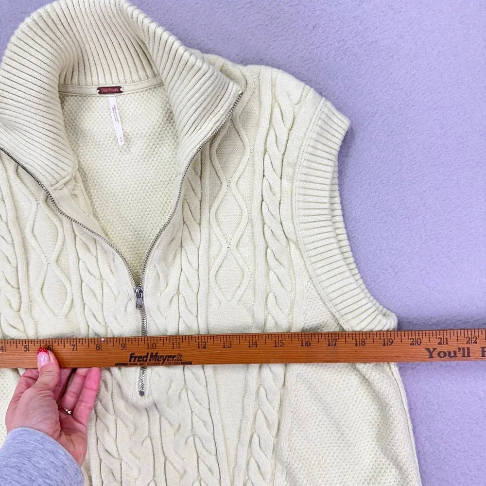 Free People Lizzy 1/4 Zip Sweater Womens Medium Cream‎ Green Cable Knit Vest - Picture 8 of 10